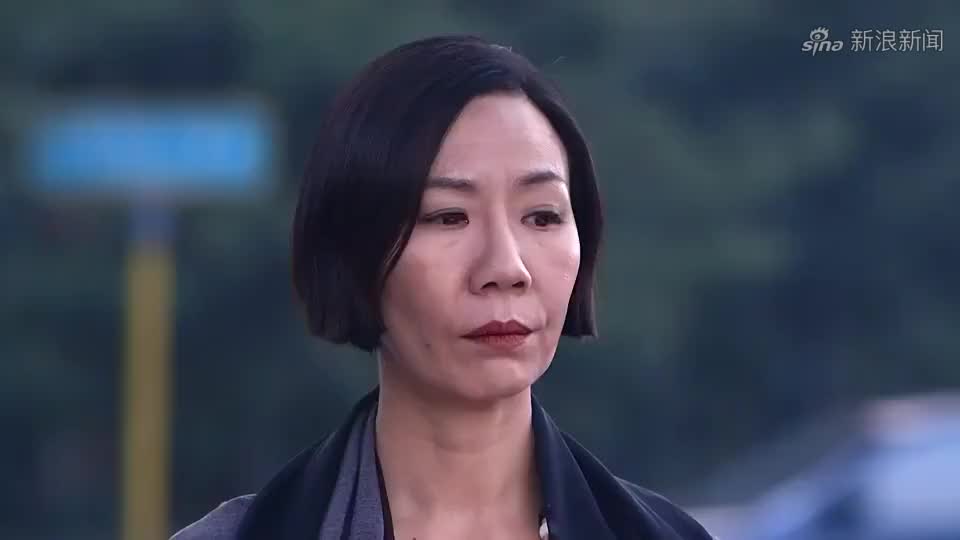 婚姻料理:夫妻俩逛超市,丈夫遇到前妻和她男友,竟发脾气了