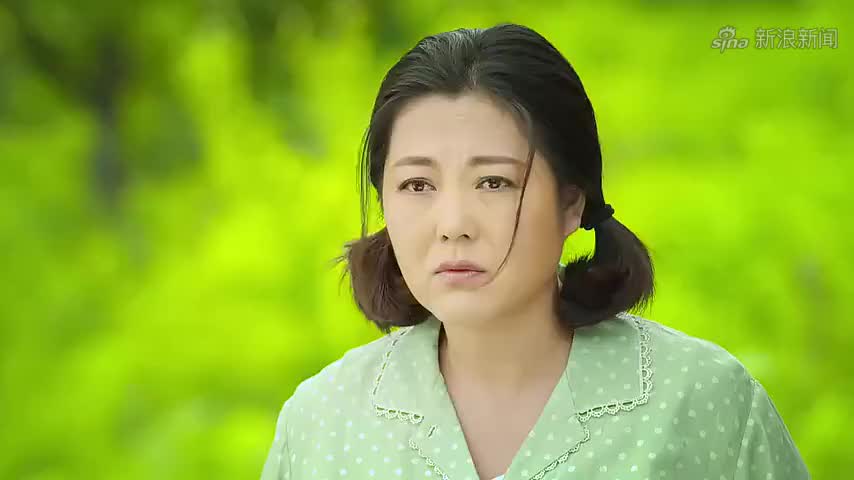 小草青青:大牛和喜鹊学起电影,玉米地里玩起浪漫,农村式爱情