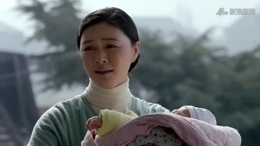养个孩子不容易:新茹带着小女儿,给大儿子找老师,大儿子不想读