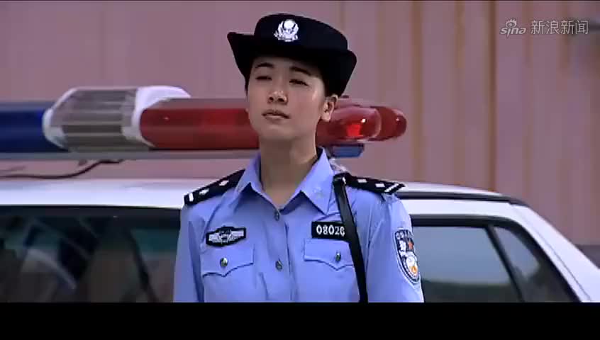 天道:左小青饰演女警花,穿上警服有种别样的美,路转粉了!