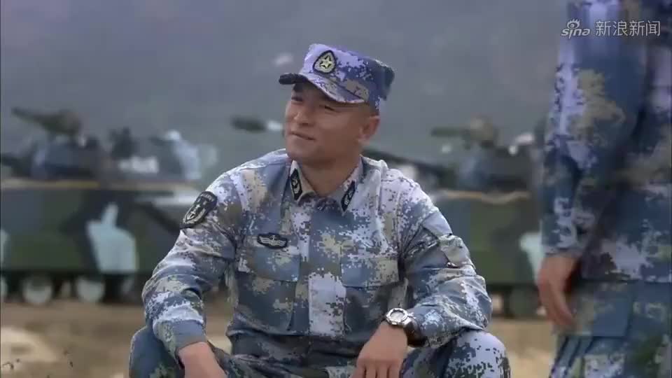 火蓝刀锋:蒋小鱼几个够仗义的,为了邓久光,只身拦领导的车