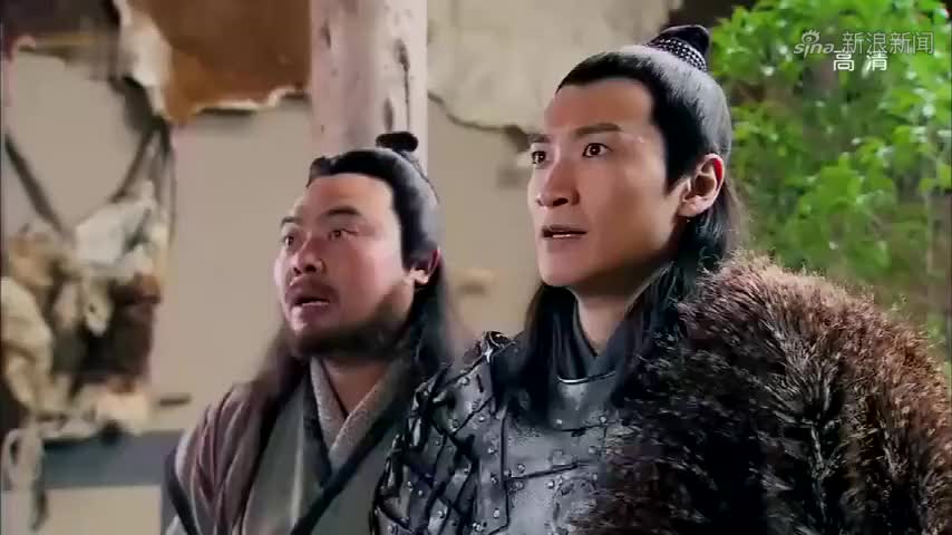 隋唐:雄阔海被斩首,伍天锡一支穿云箭前来相救,场面实在太精彩
