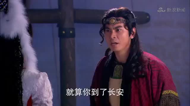 铁利入住在公孙玉瑶的隔壁,暗中观察着公孙玉瑶一举一动