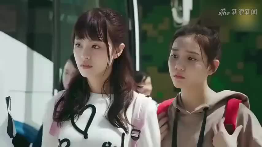 《同学两亿岁》军训时齐扇给易海蓝准备了这些,被朋友笑话了