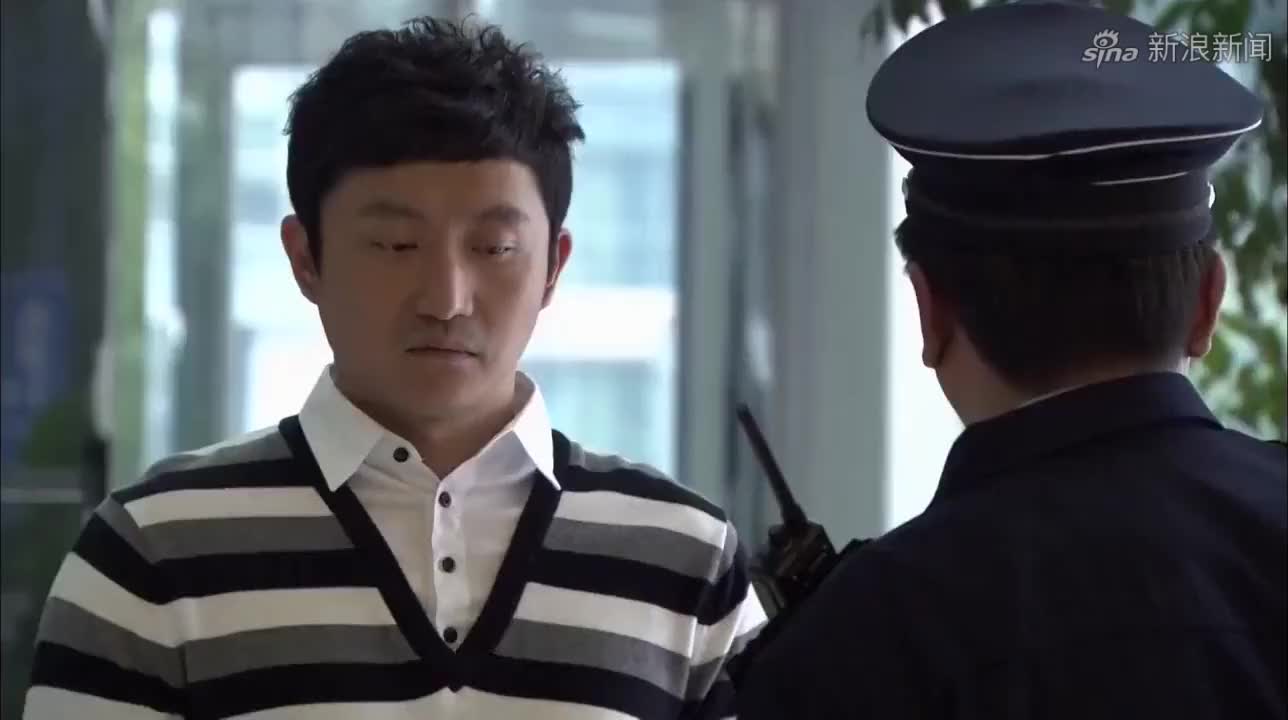 双城生活:郝京妮的奢侈生活,竟是亲妈背后提供的,顿时火大了