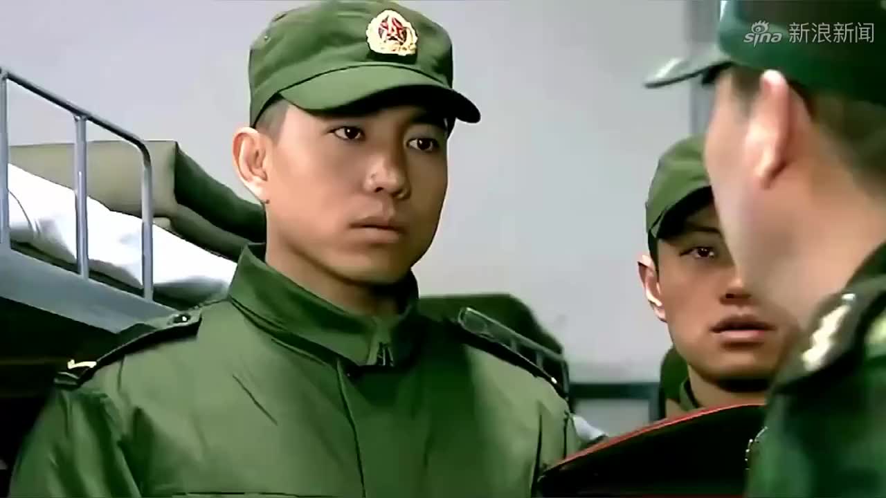 我是特种兵:卫生员傻笑着完成一挑二,老兵被制服都懵着