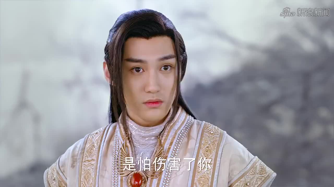 幻城:没想到眼前小伙就是鼠妖,挟持月神威胁梨落,太卑鄙了!