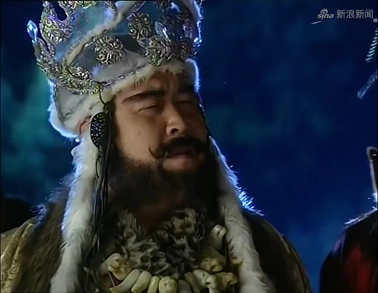 段坤是个狠人,不仅抢了八面佛的货,还果断杀了他的儿子