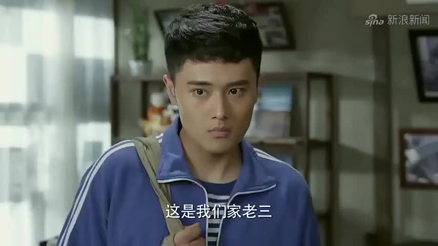 幸福照相馆:春燕穿婚纱追去车站,于俊跳车!