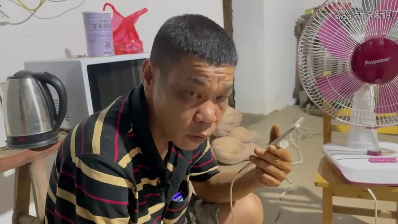 小辉不忘初心再次帮助建鹏,让他养猪养鸡,他能做好吗