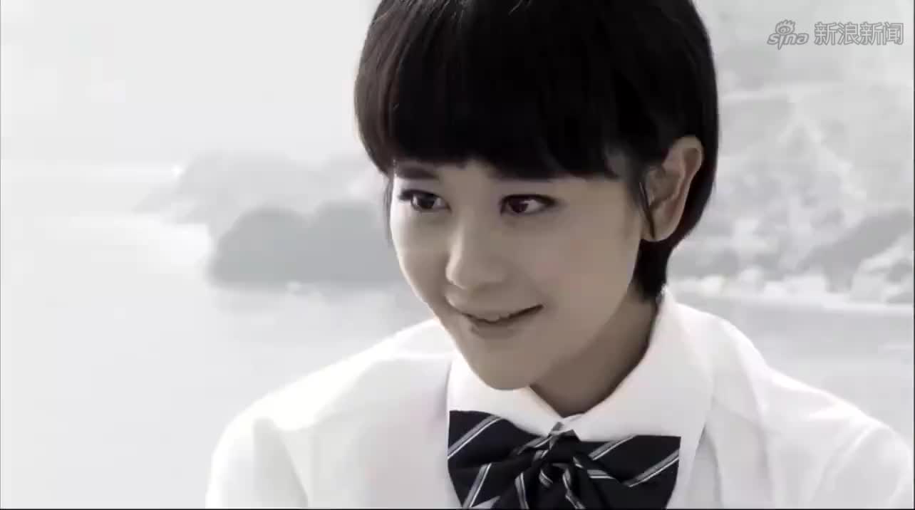 因为爱情有多美:痴傻丈夫和孩子一样,妻子整天打扮得花枝招展