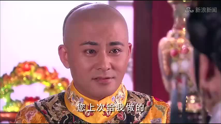 宫锁心玉:太子穿龙袍,德妃看出他被人陷害,就打翻水让他换下来