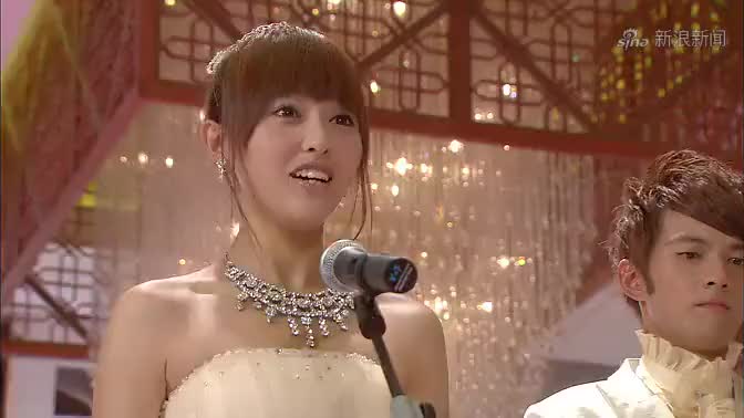 爱情睡醒了:小贝被困海中昏迷不醒,项天骐紧急施救,太险了