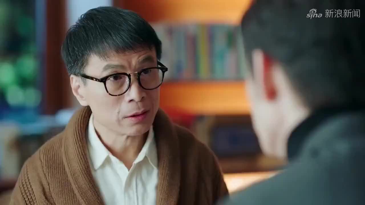 妈妈责怪爸爸把生意做太大,齐叔说要先找回他人,柳青阳说交给他