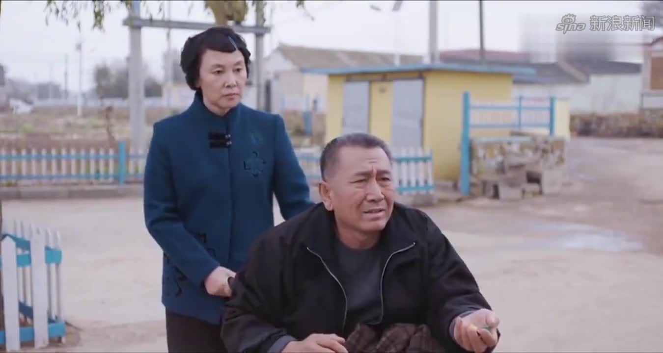 木兰妈妈:程诗曼要劝退小月,夏老师出面劝阻,校长求情