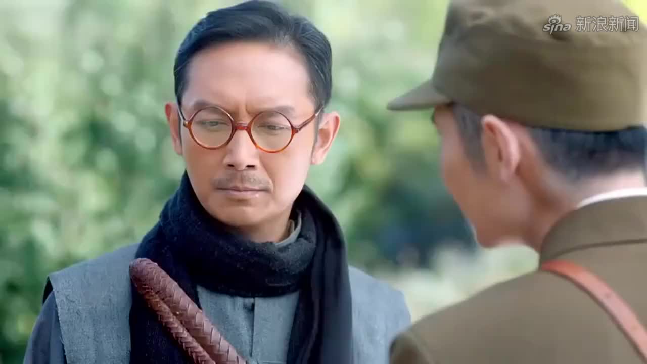 左手劈刀:马匪堵队伍去路,匪首放言不放过一个,谁知被一刀斩落