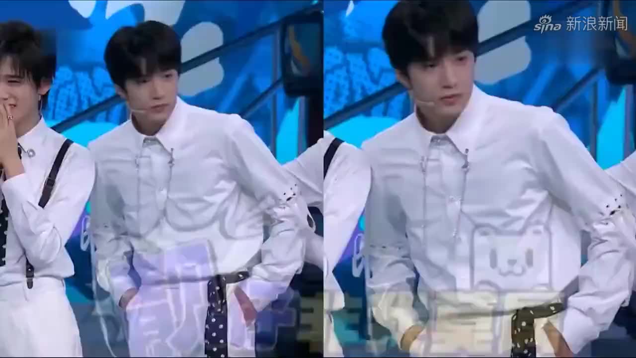 不愧是王崇墨的老师,这动作神态跟王崇墨简直一个模子刻出来的!