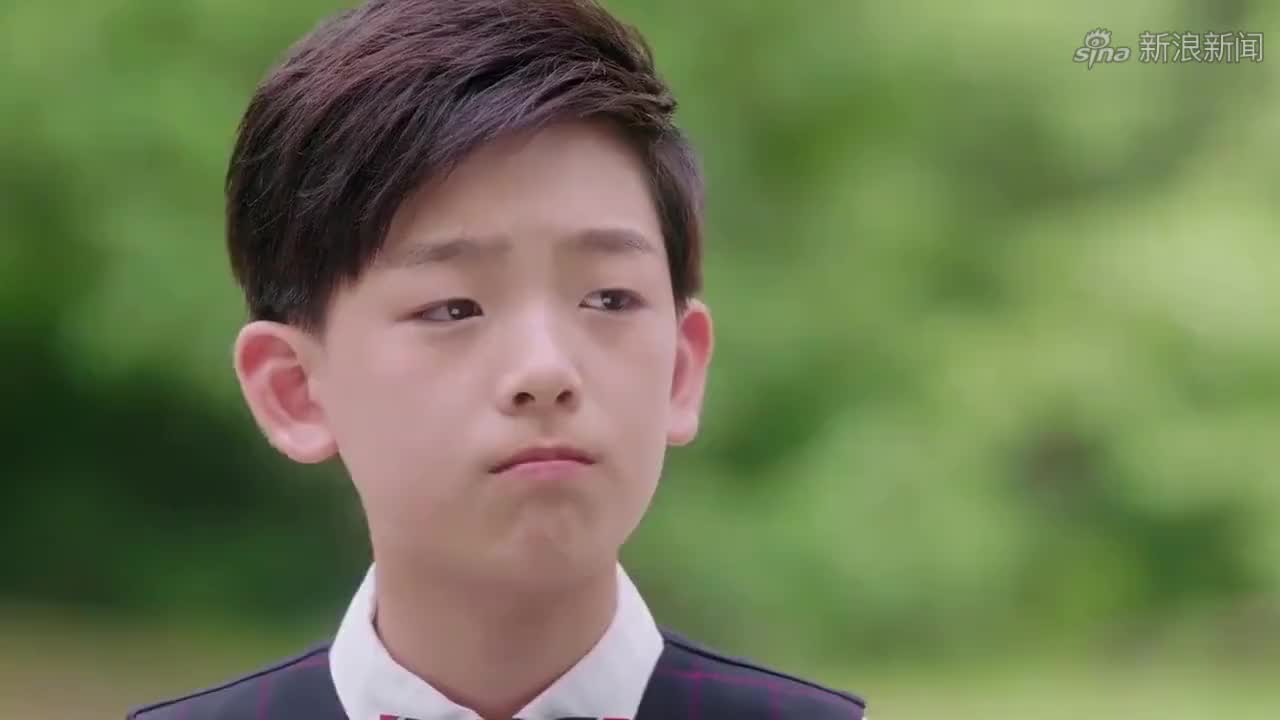 因为遇见你:陆思琛请可爱的小乐童吃披萨!萌化老夫的少女心啊!