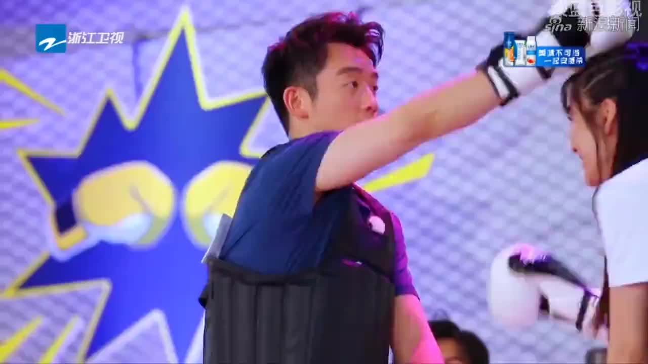 跑男 李晨的英语也真是没谁了, "大力金刚腿"真的是这么说吗?