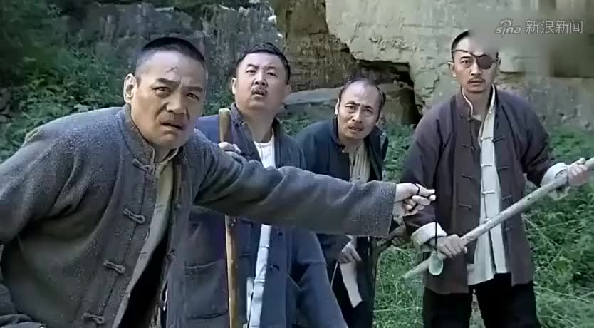 打狗棍戴大刀图片