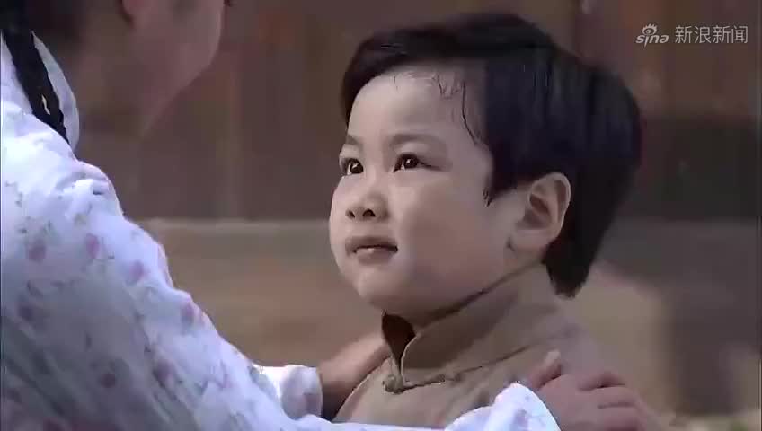 娘心,天成带小玉跑到医院看妈妈,却不知有人正在伤害他的妈妈