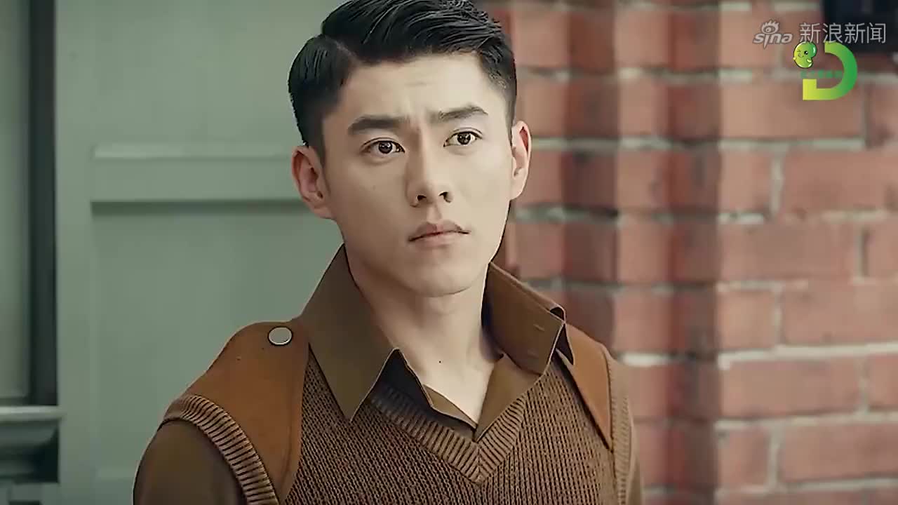 烈火军校:谢襄女儿身被识破,瞬间吓到不行,这下精彩了