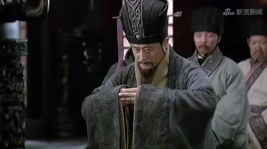 新三国:庞统是即会说话又能喝酒,深得关张兄弟二人喜欢,真欢快