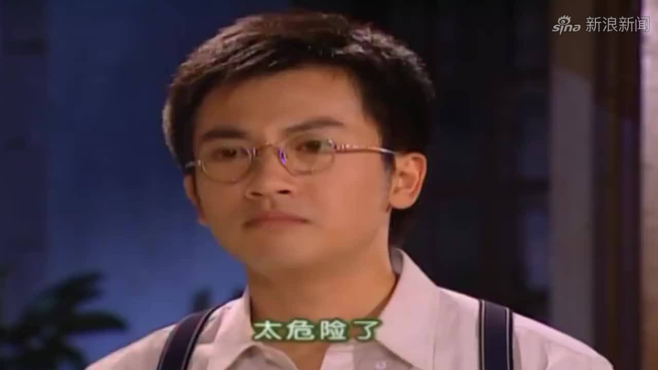 情深深雨蒙蒙:依萍不眠不休狂做家务,体力不支晕倒,文佩心痛