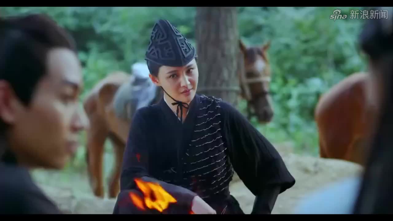 权力的游戏:小艾丽娅流浪街头,无意听见父亲艾德将受审判