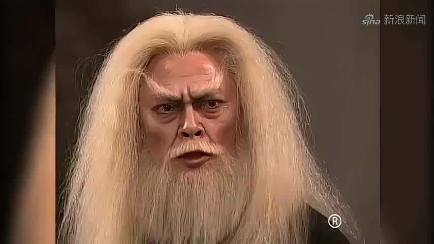 笑傲江湖:任我行大战少林方丈,千手如来掌霸气无比,碾压之势