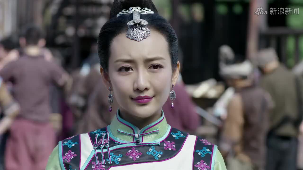 锻刀:江小刀被萧母绑住,以恒前去探望父亲,父亲让其放过小刀