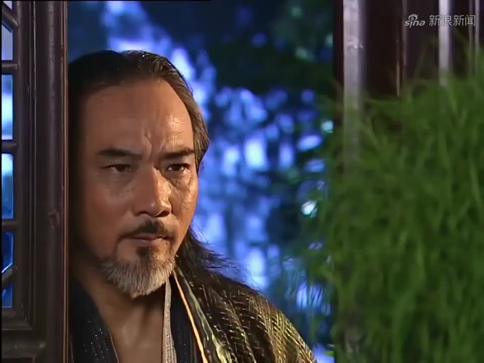 灵镜传奇:尹仲为展示剑的威力,不惜动用法力,却牵动了体内邪气