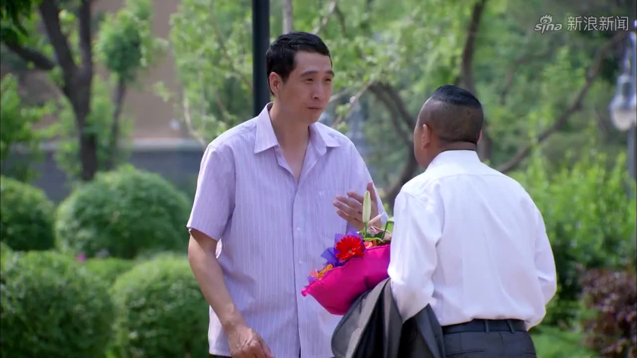 韩兆请菲菲喝酒,菲菲三句话不离周建华,韩兆表示好难受