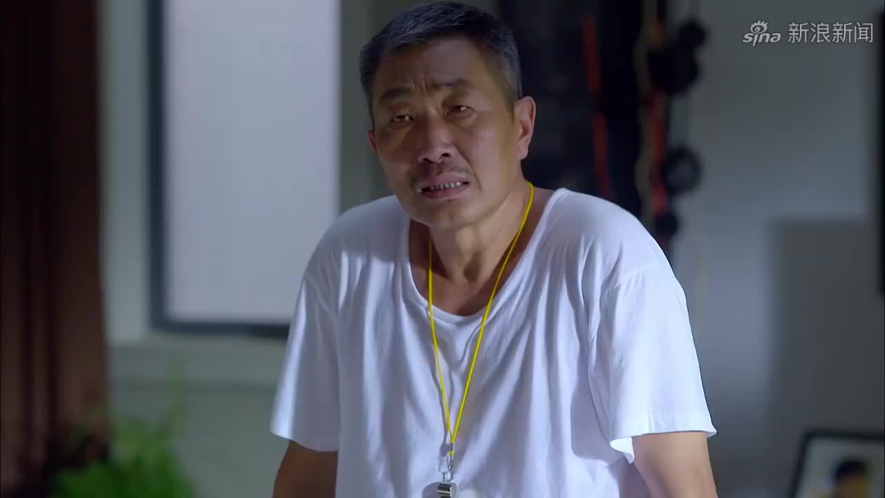 淘气爷孙:莫莫的事迹传到了网上,大家看了都感动了,心疼莫莫!