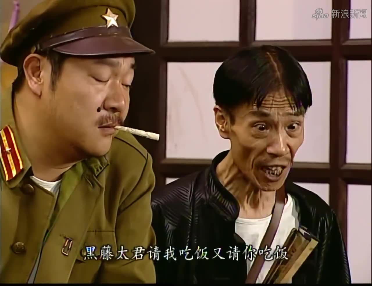 贾队长的手下挨了黄队长手下的打,立马找他理论起来了!