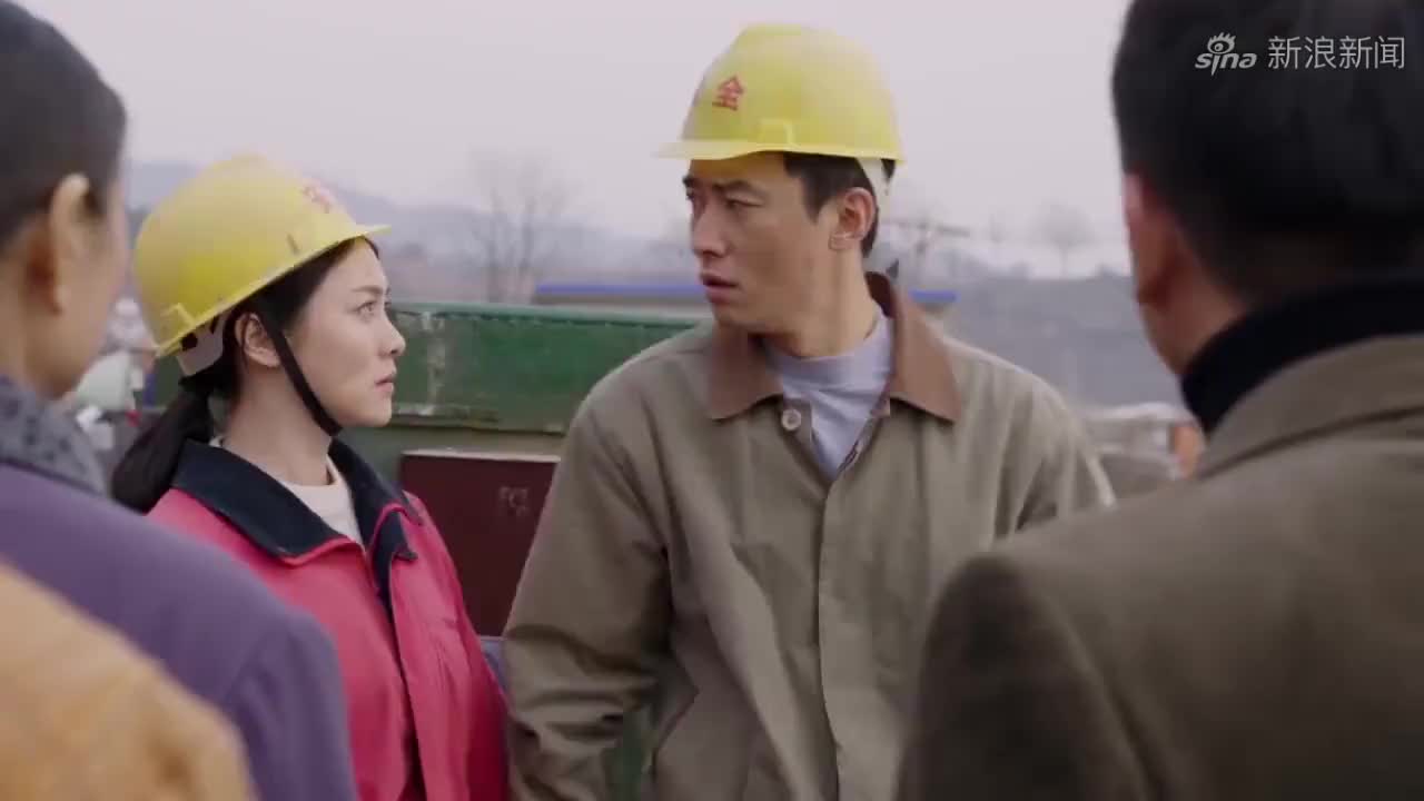 村里新鲜事:穷小伙娶个傻媳妇,全家不乐意,谁知媳妇家底雄厚