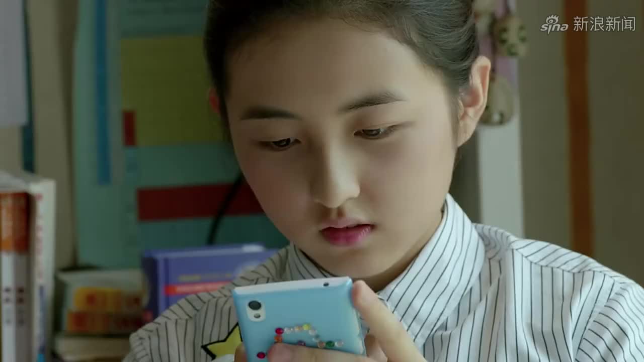 小别离:女儿和同学聊得特开心,老爸慌了,不会是早恋吧!