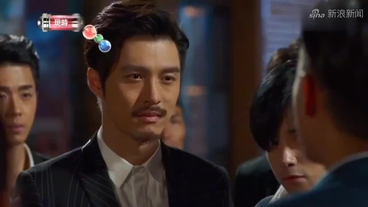 解决师:蒋颖欣开始调查敖老师的身份