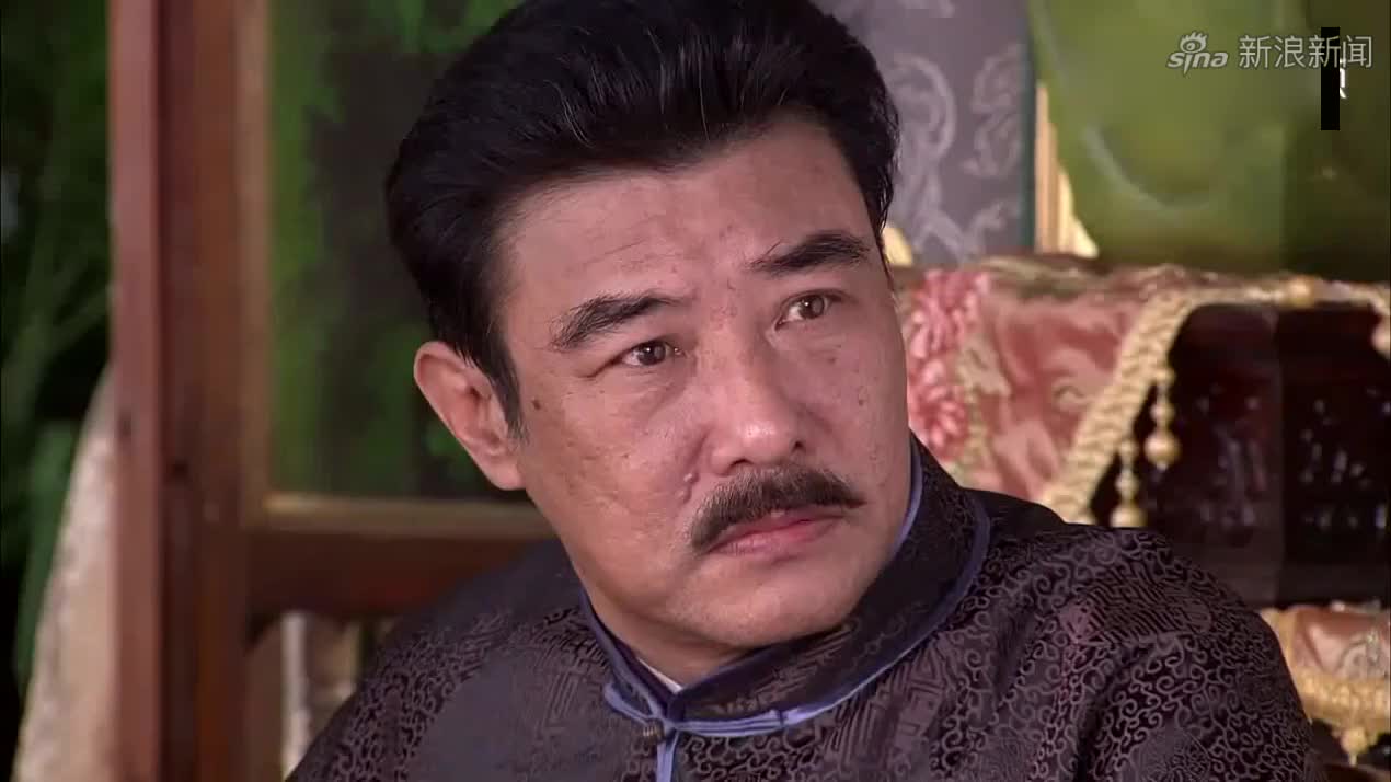 娘心:丈夫给继子的礼物,儿子抢着要,继母怒了当场毒打亲儿子