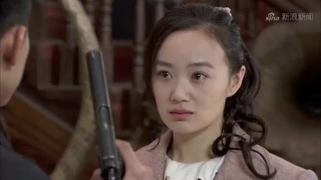 陆子峥拿起枪对着自己发誓,只爱艾小曼,才解了她心中的怒火