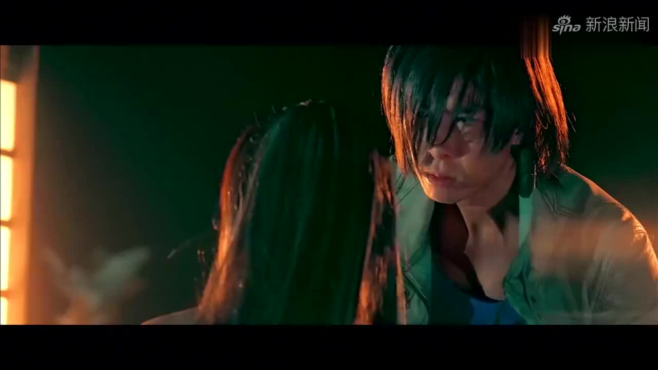 龙虎门:王小虎聚餐,怎料霸气王小龙到来,一招猴子偷桃稳赢