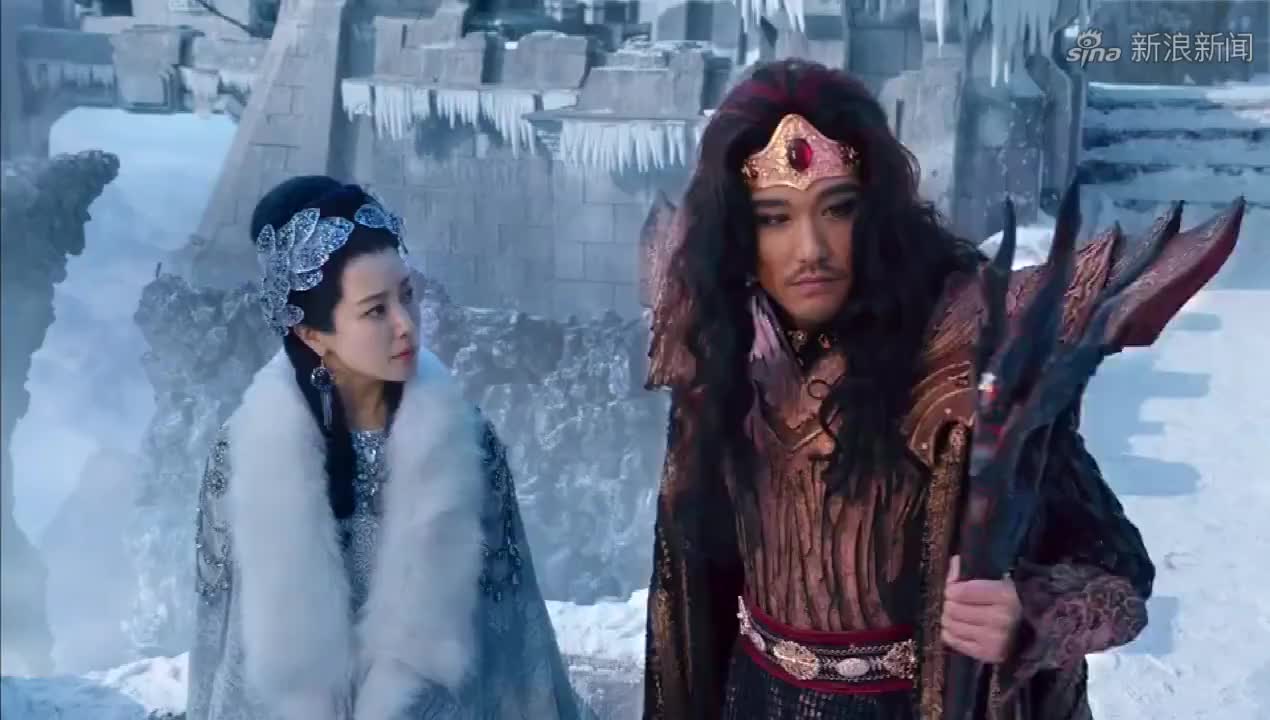 幻城:人鱼公主把一泪石镶在令牌上,怎料刚一放上,莲姬却大惊