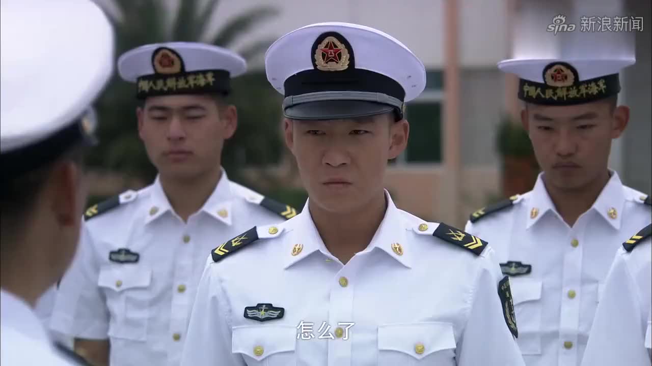 火蓝刀锋,蒋小鱼沈鸽大海漂流,好不容易看到人,结果是海盗
