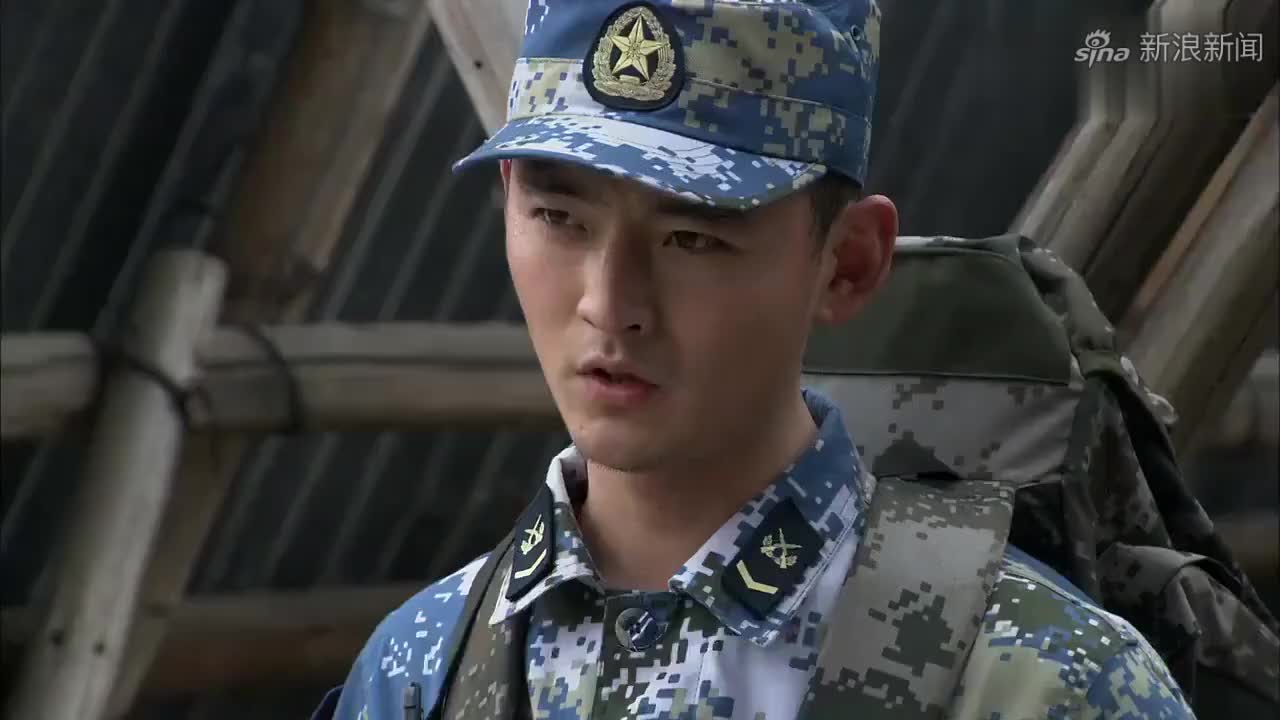 火蓝刀锋:墓碑正反面被刻上俩名字!结果双方吵起来,真是闹笑话