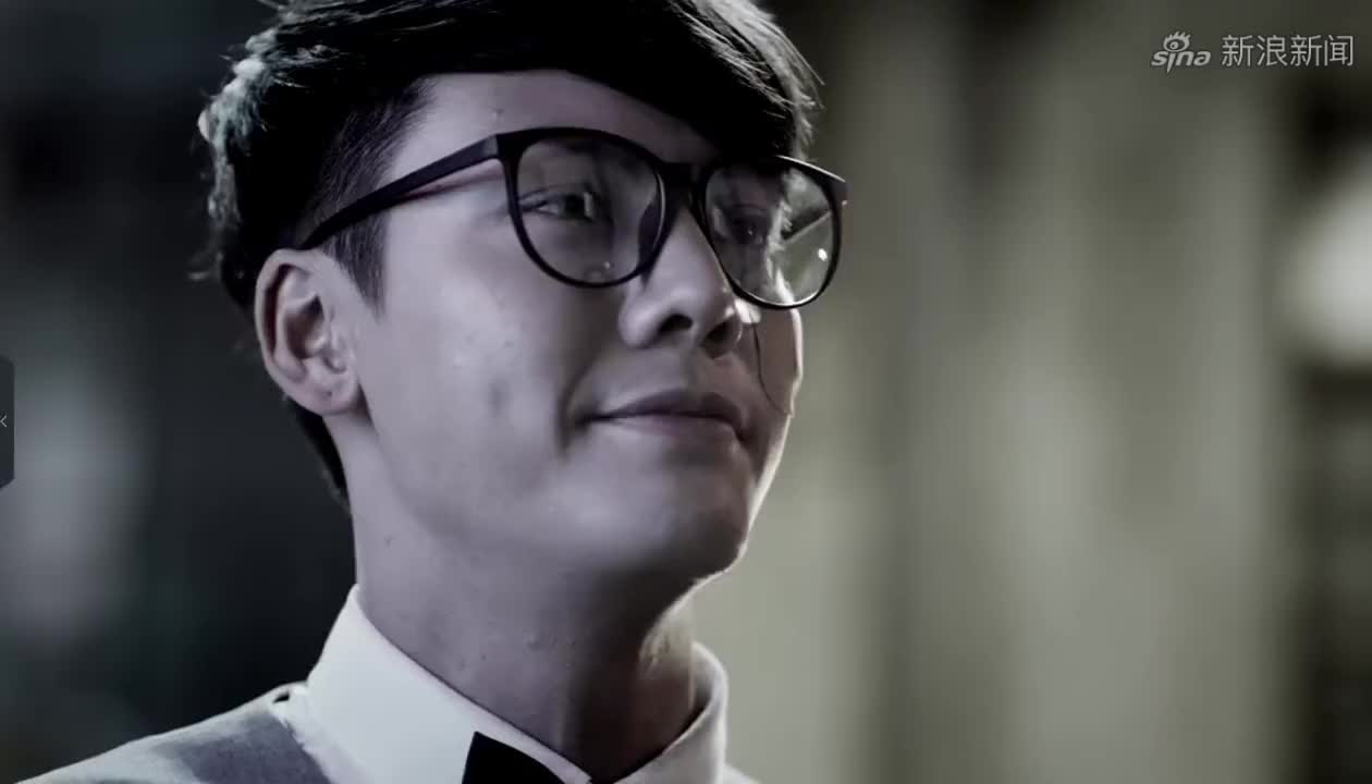 橙红年代:大美女对刘子光深情不已,对其倾心表白,他竟不解风情