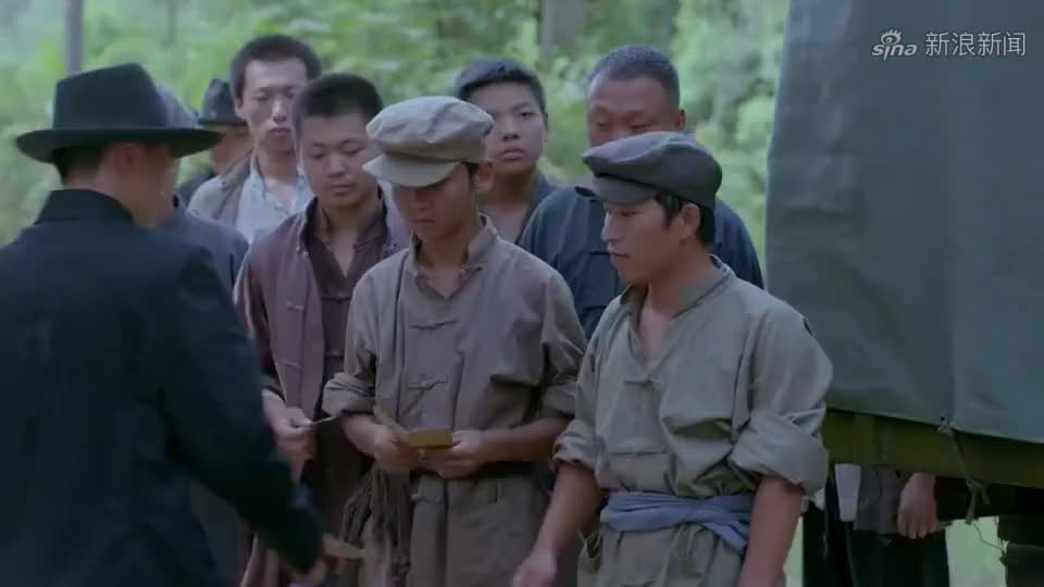 黑莲圣使为何能变黑莲压住孙悟空?又为何能逃走?竟是无天的功劳