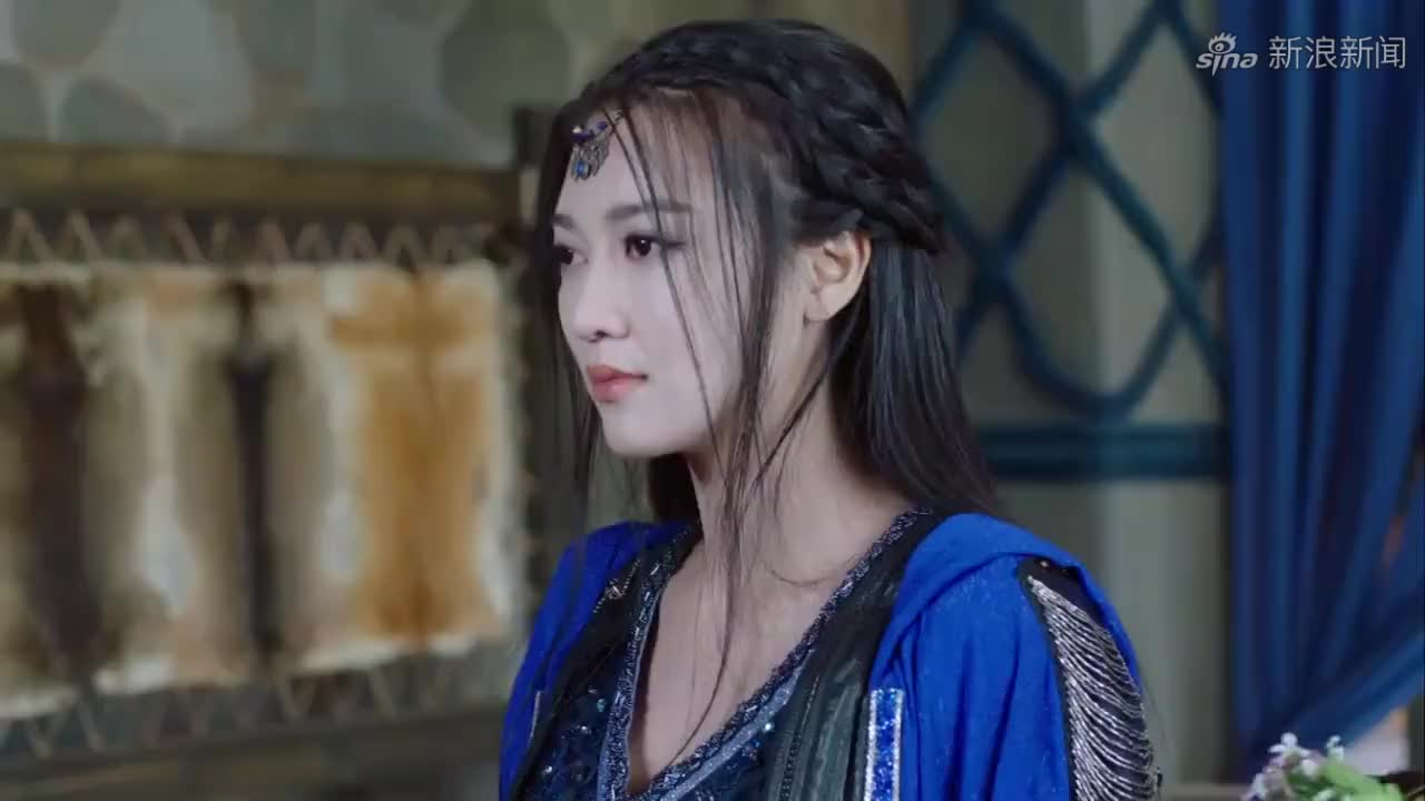 幻城:梨落帮皇柝化妆,月神一看急了:赶紧换回来,不然毒死你!