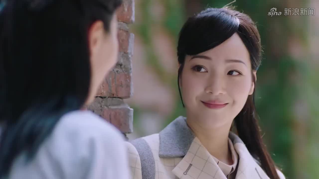 美丽重生,同学嘲笑女孩没父母,没想到家长会上,三名武警走进来