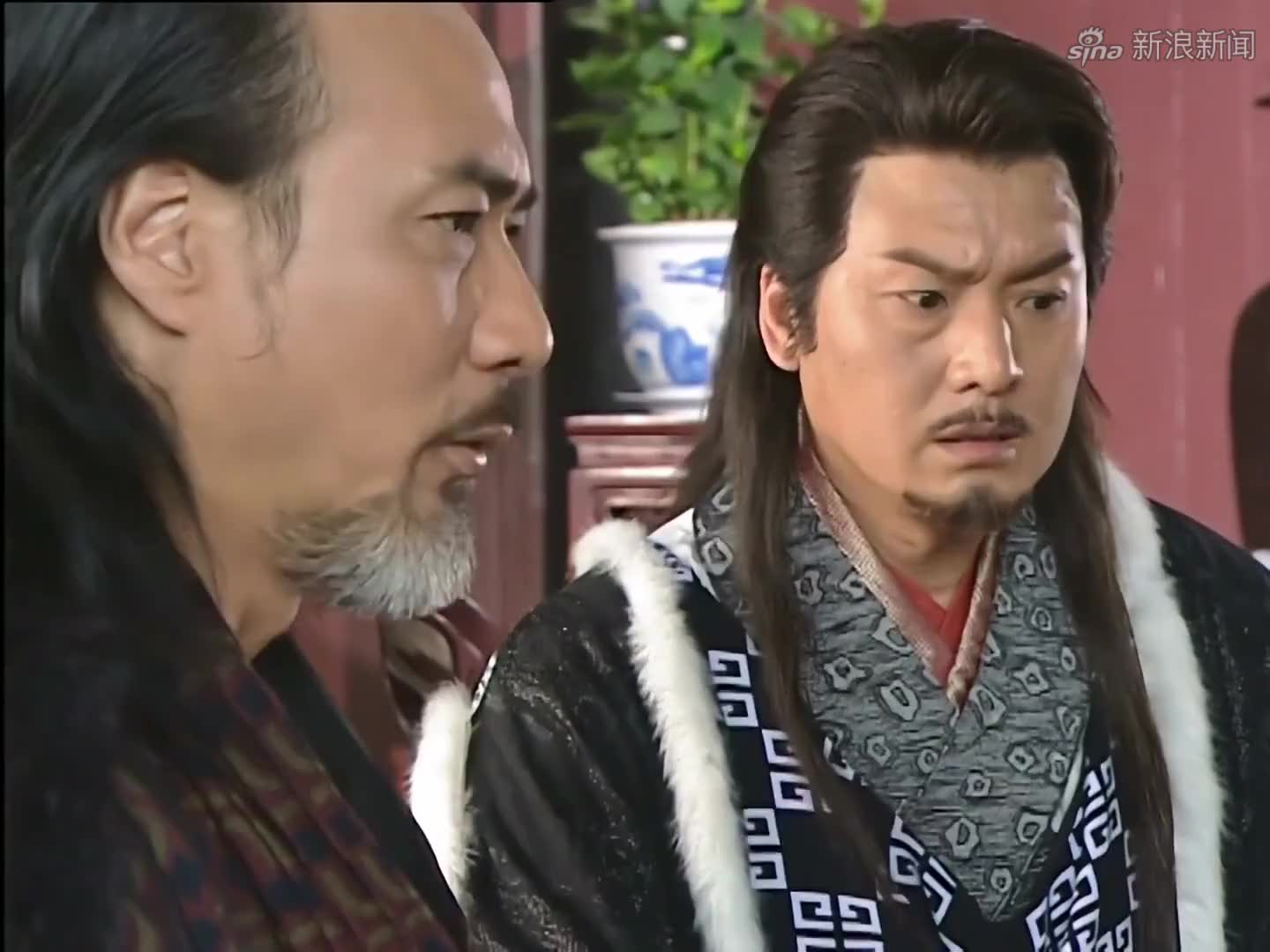 水月洞天:尹仲成全天雪和童博,结果遭尹浩反对,尹仲计划泡汤了