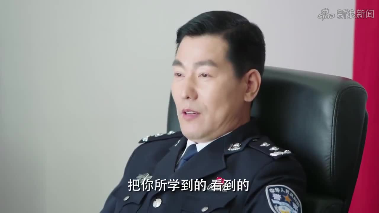 警花與警犬:妞妞化身成大黑,忍著傷痛等待著杜飛,真感人